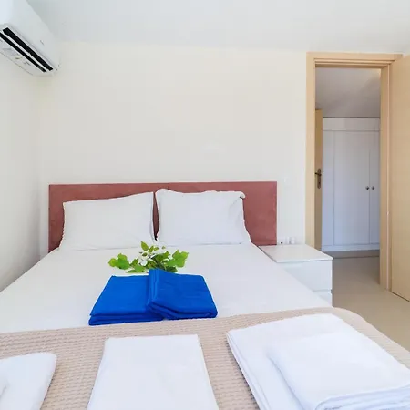 Blue Dream Villa Néa Szkióni
