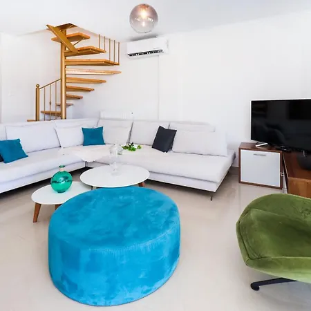 Blue Dream Villa *
